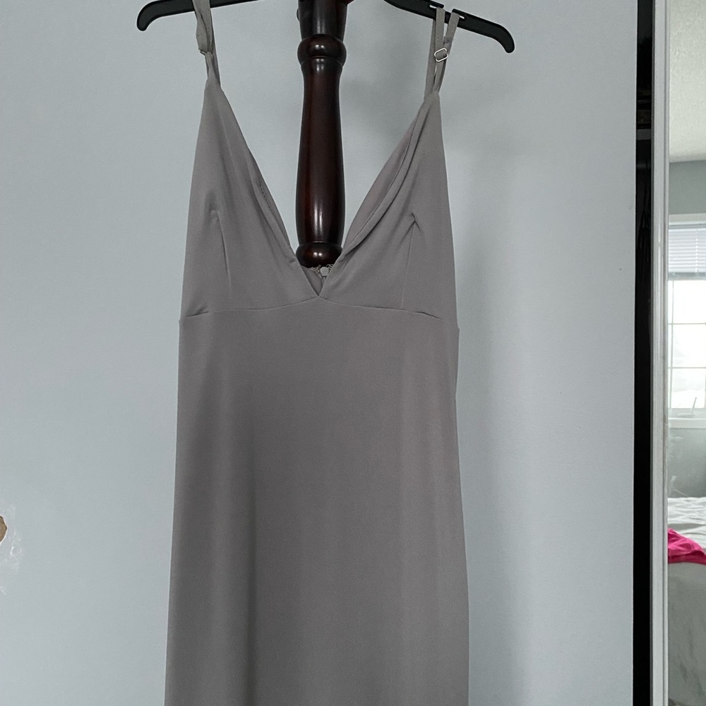 BEAUTIFUL LIGHT GREY MIDI DRESS😍